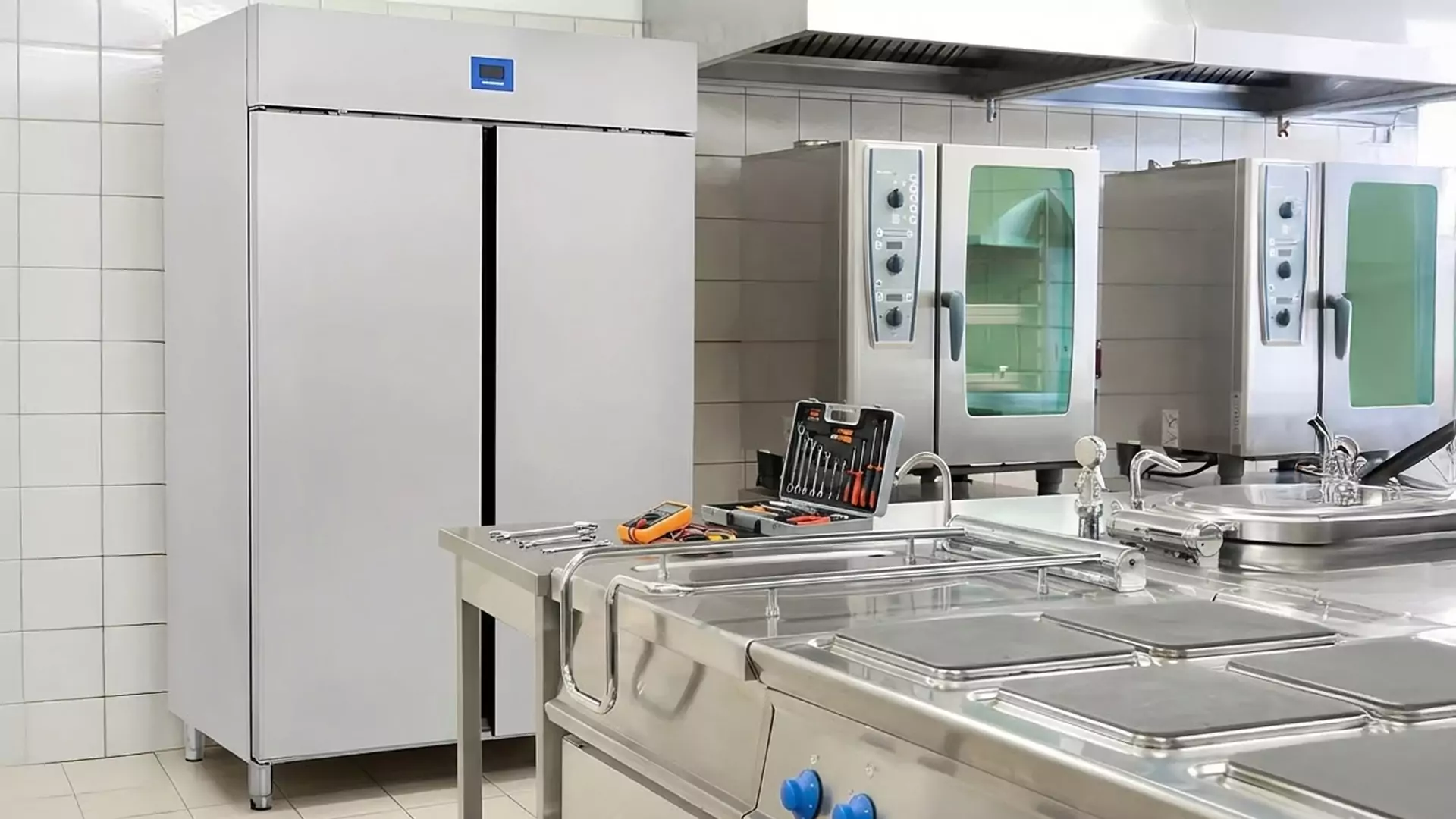 Industrial Refrigerator Troubleshooting Guide: Problems and Solutions